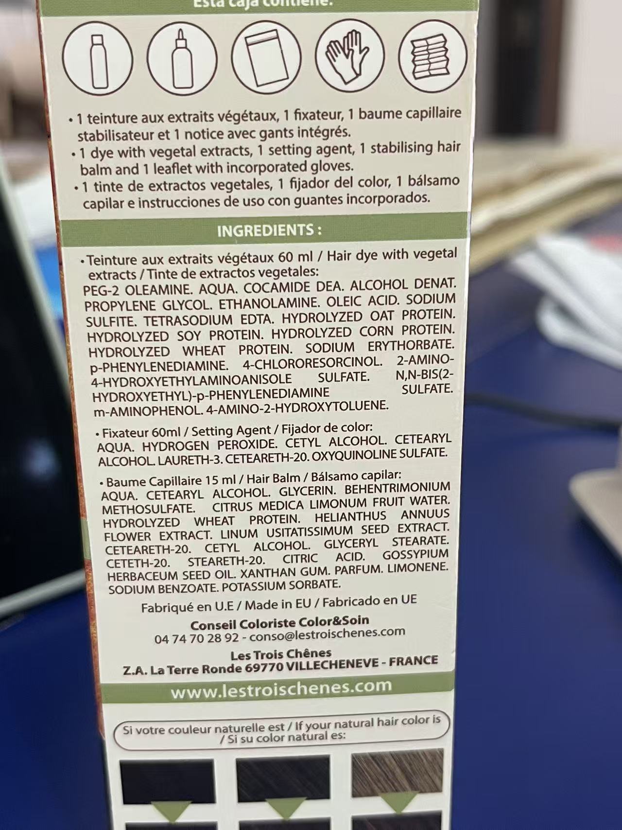 Color & Soin 4N包装背面成分表,染膏含PPD和4-氯间苯二酚,显色剂含过氧化氢